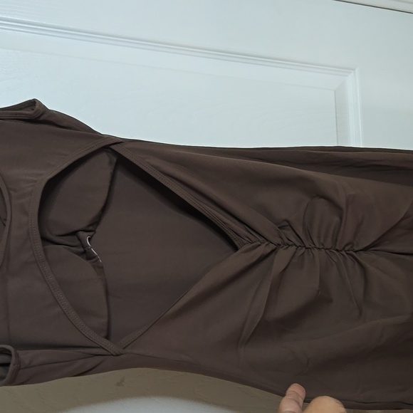 As Seen On Tiktok Evellyhootd Brown Sleeveless Padded Jumpsuit NWTS - Picture 4 of 8